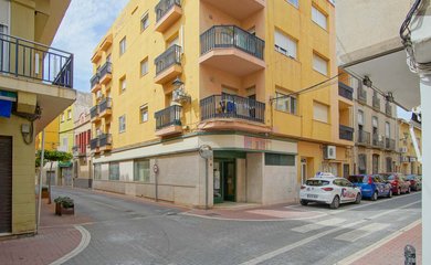 Geschäftshaus zum kauf in Ador / Spanien