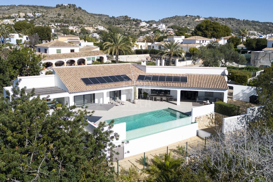 Foto woning Ellen & Erwin de Knegt.jpg